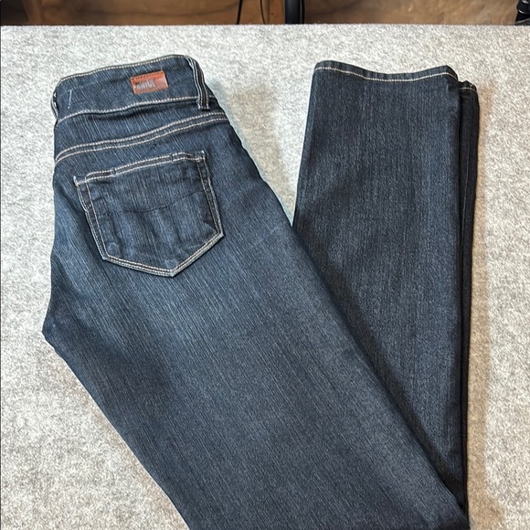 👖 Discover timeless elegance with these PAIGE Hidden Hills Straight Jeans! 👖 - Picture 6 of 16